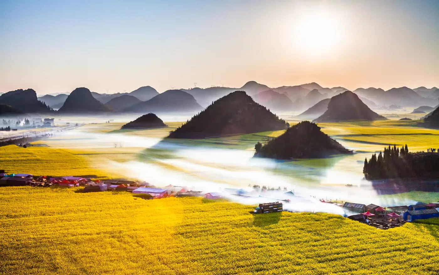 金鸡峰丛风景图片
