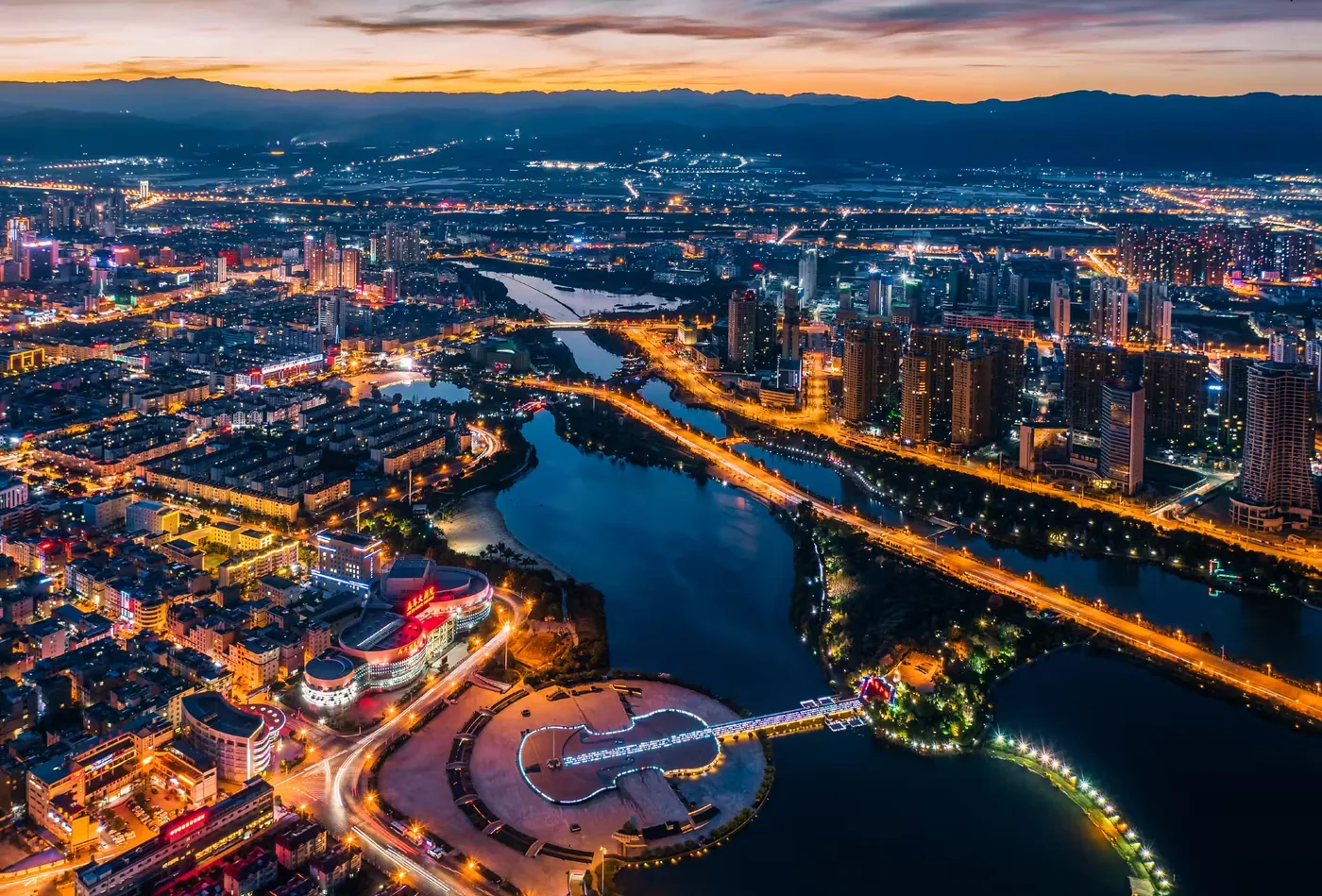 红塔山风景图片