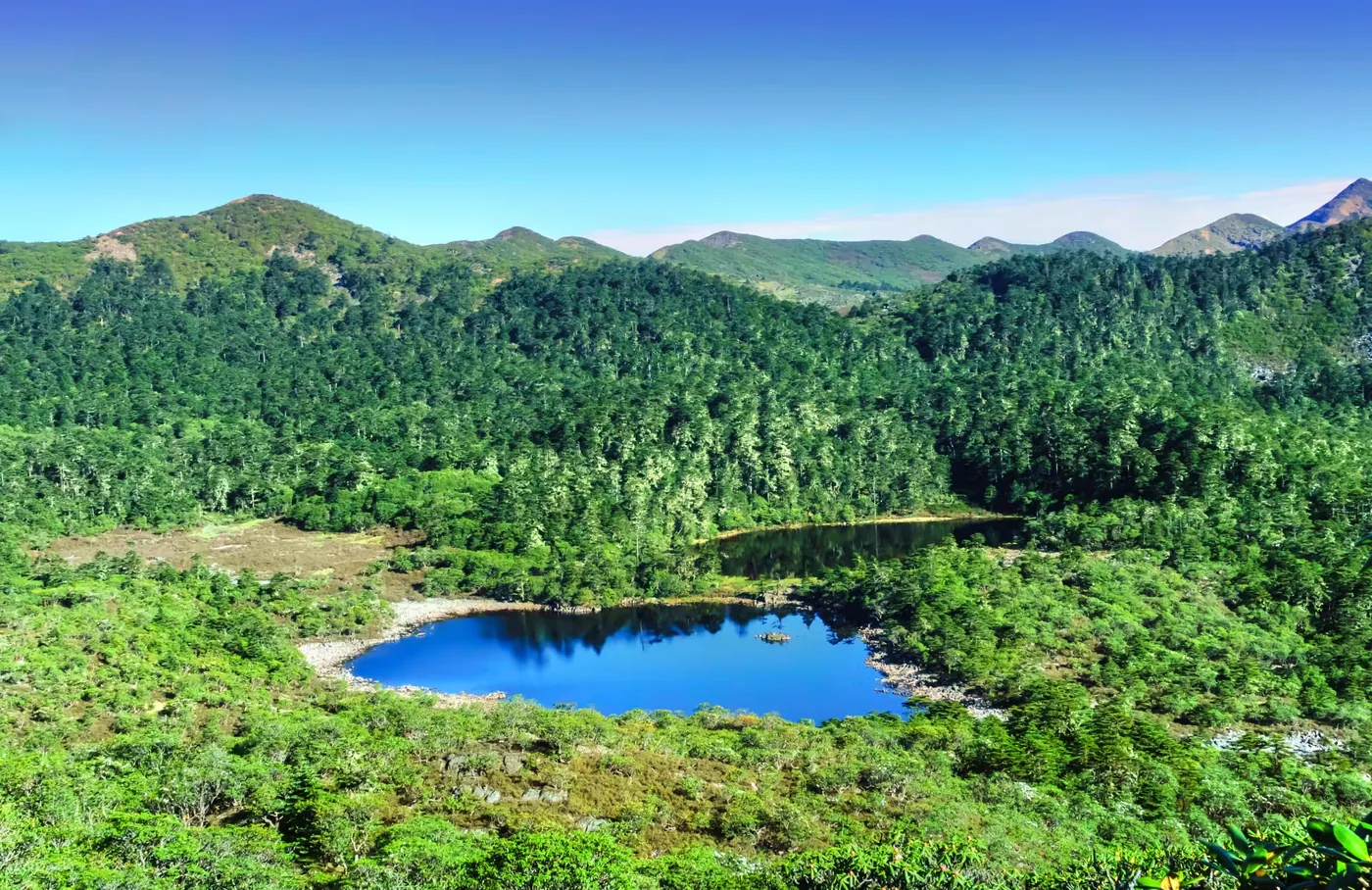 九十九龙潭风景图片