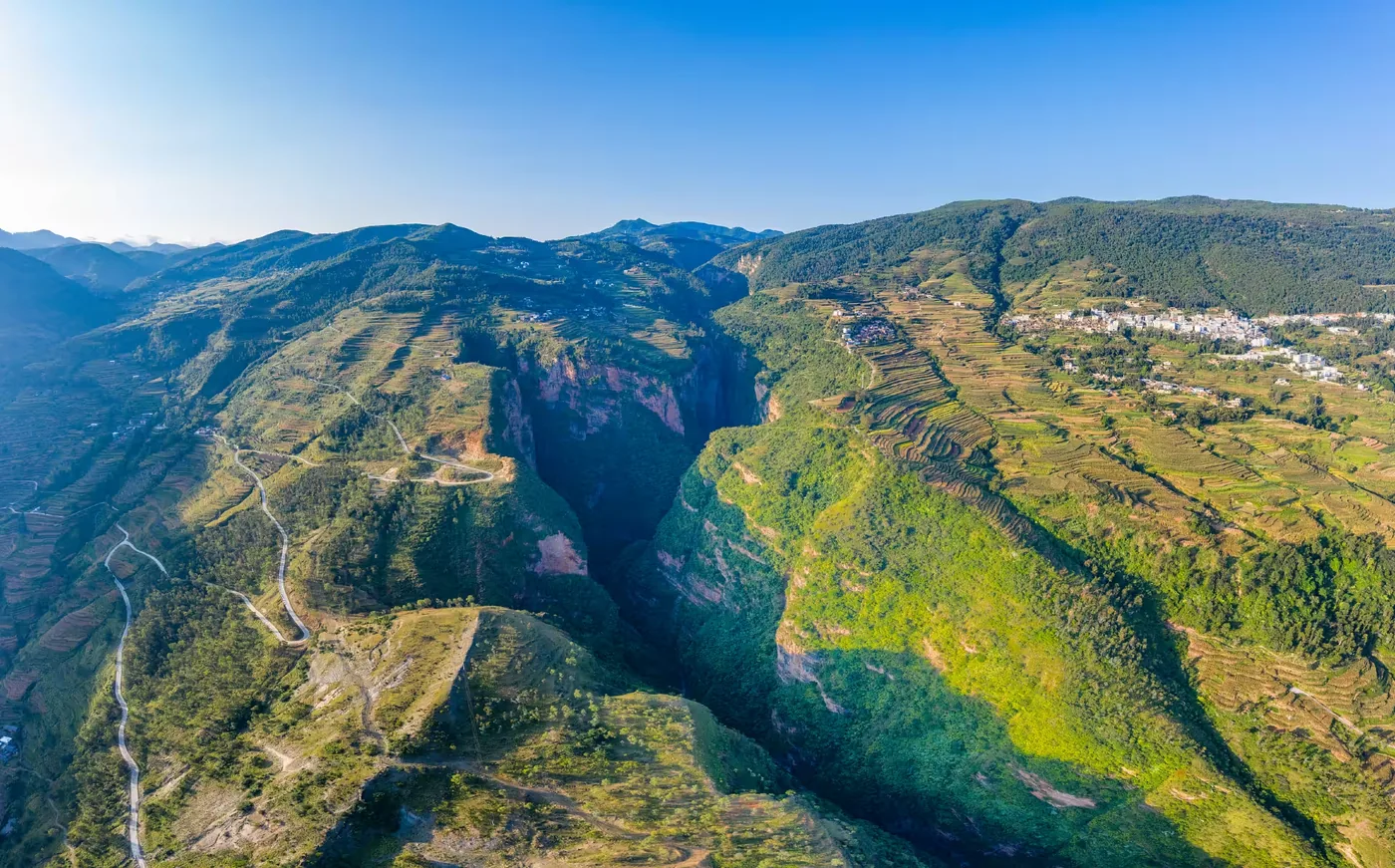 武定狮子山风景图片