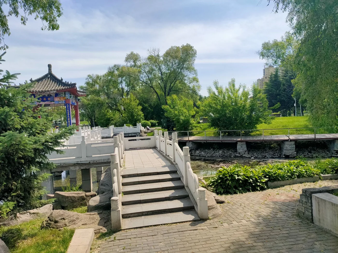 天水湖公园风景图片
