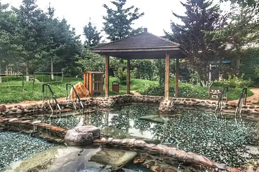 五龙背温泉风景图片