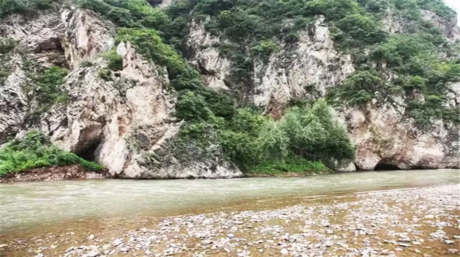 六股河漂流实景图片