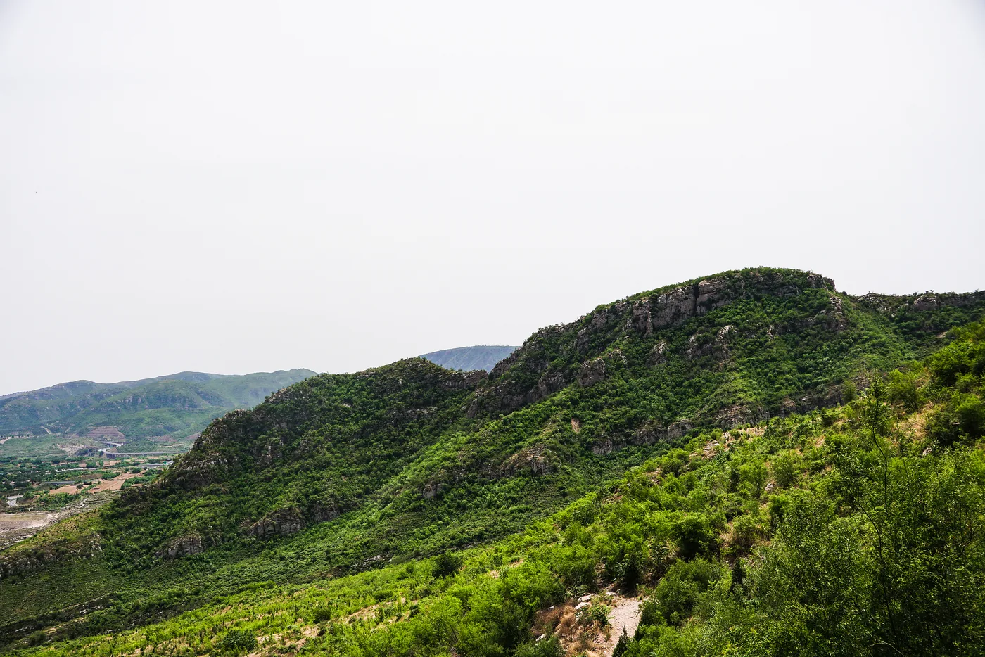 天梯山实景图片