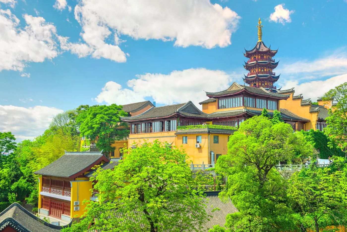 鸡鸣寺实景图片