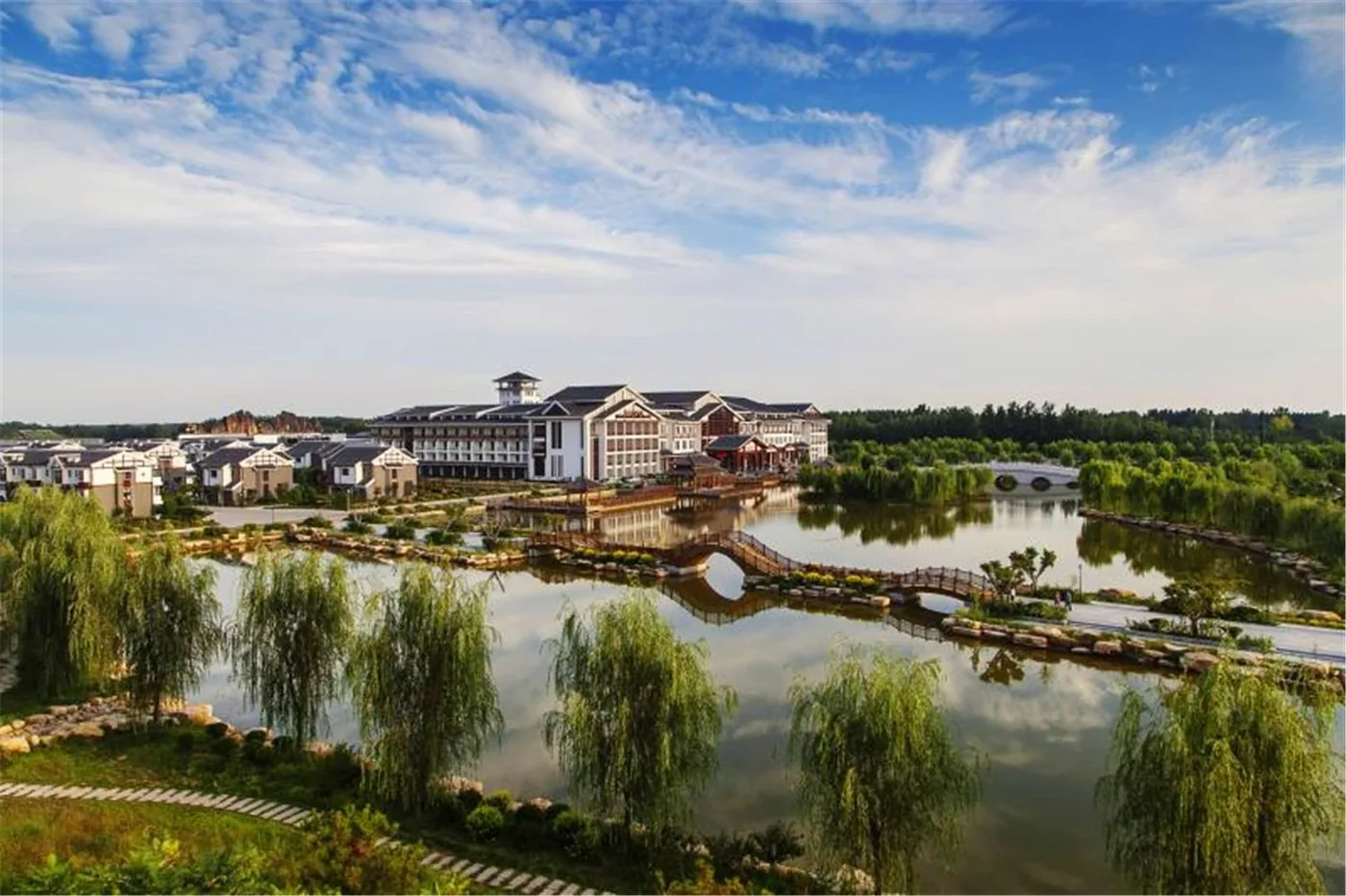 德百温泉度假村风景图片