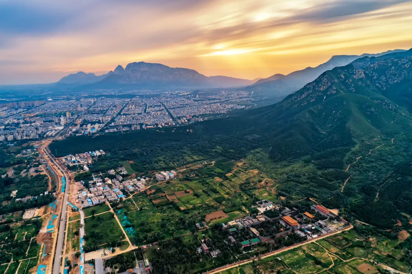 中岳庙风景图片