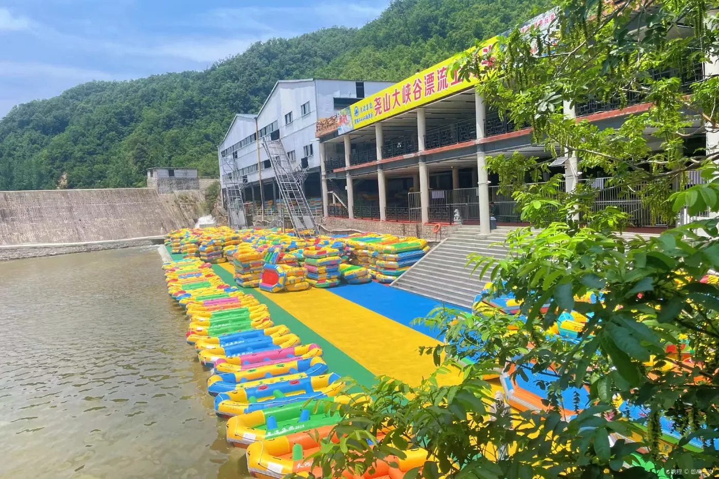 尧山大峡谷漂流
