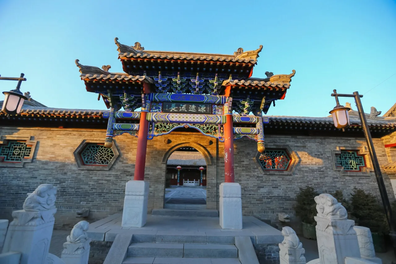 暖泉古镇实景图片