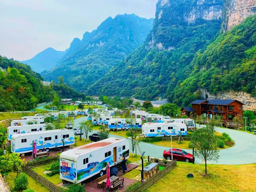 朝天吼漂流风景图片