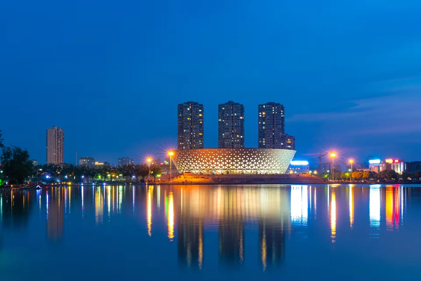 温峡水库风景图片