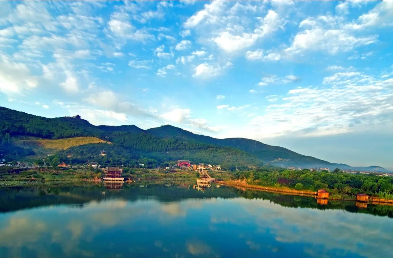 穹窿山风景图片