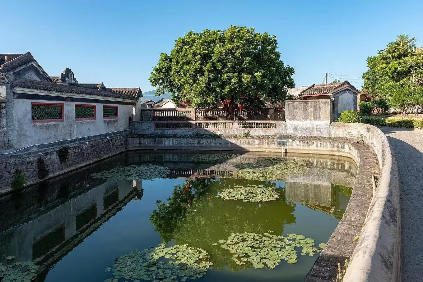 皇思扬古围村