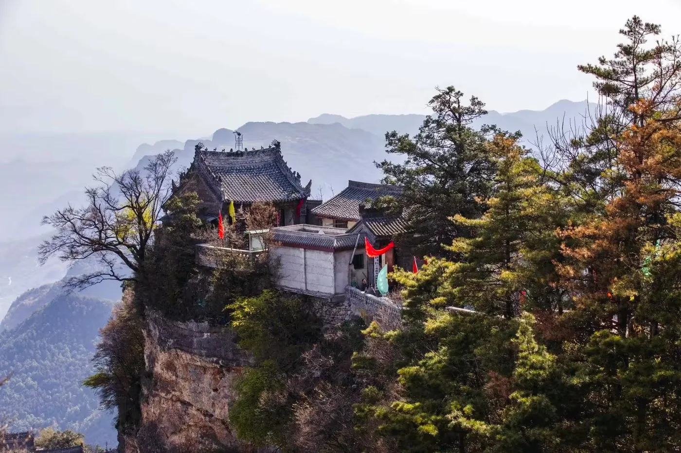 鸡峰山国家森林公园