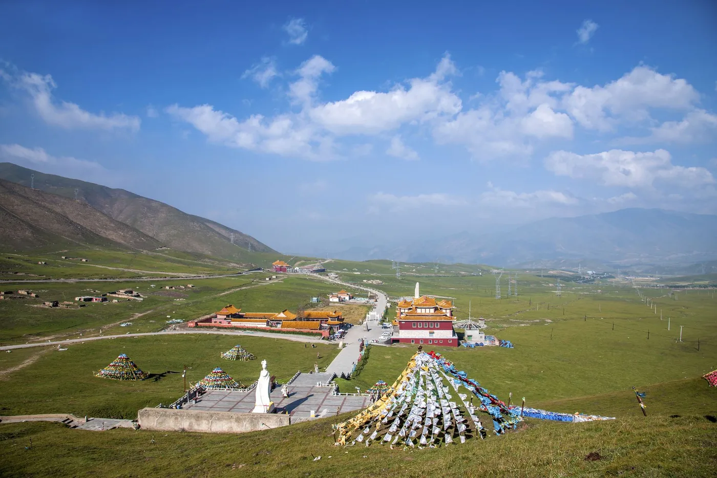 日月山风景图片