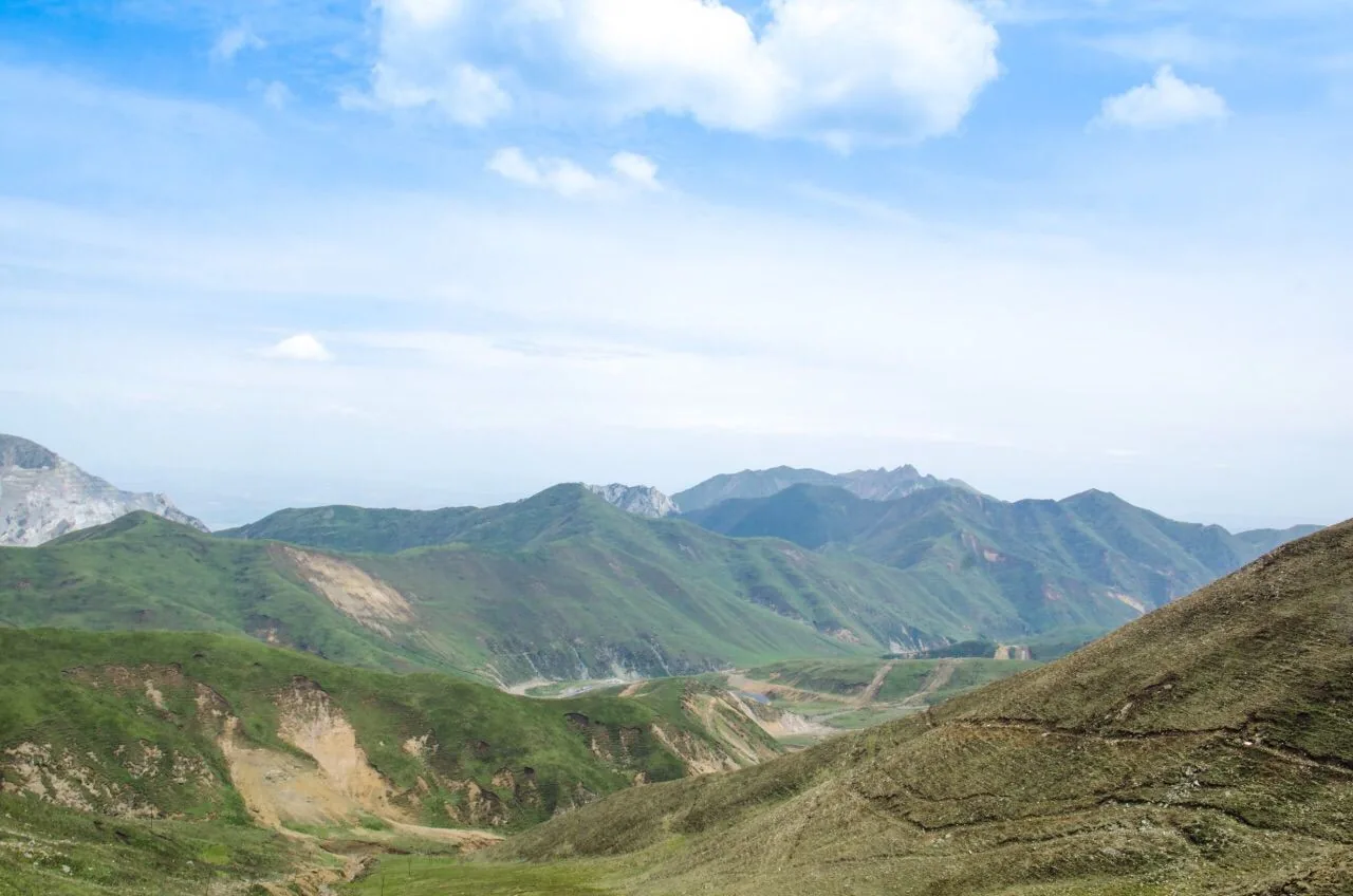 拉脊山风景图片