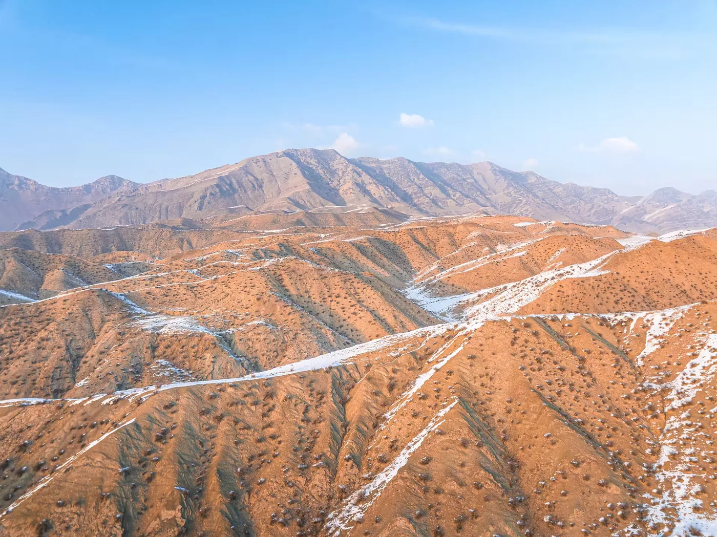 康家石门子岩画风景图片