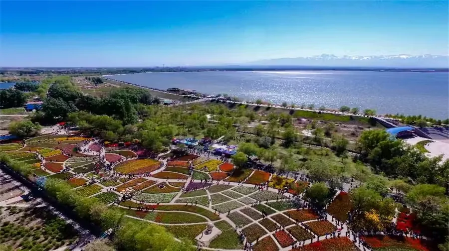 青格达湖旅游风景区实景图片