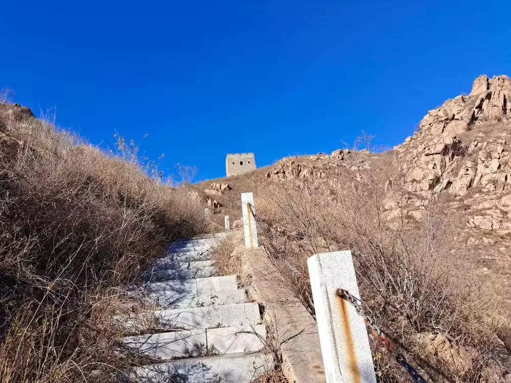 小虹螺山
