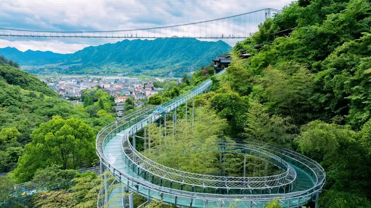 垂云通天河风景图片