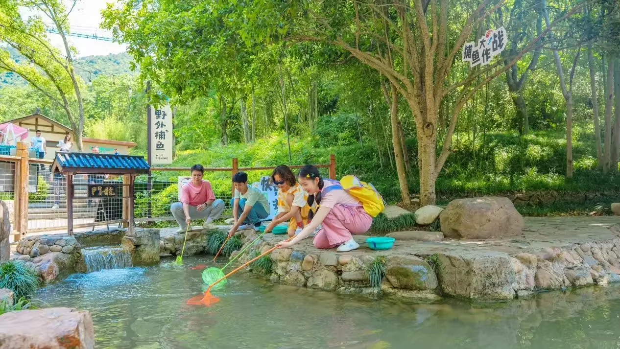 垂云通天河风景图片