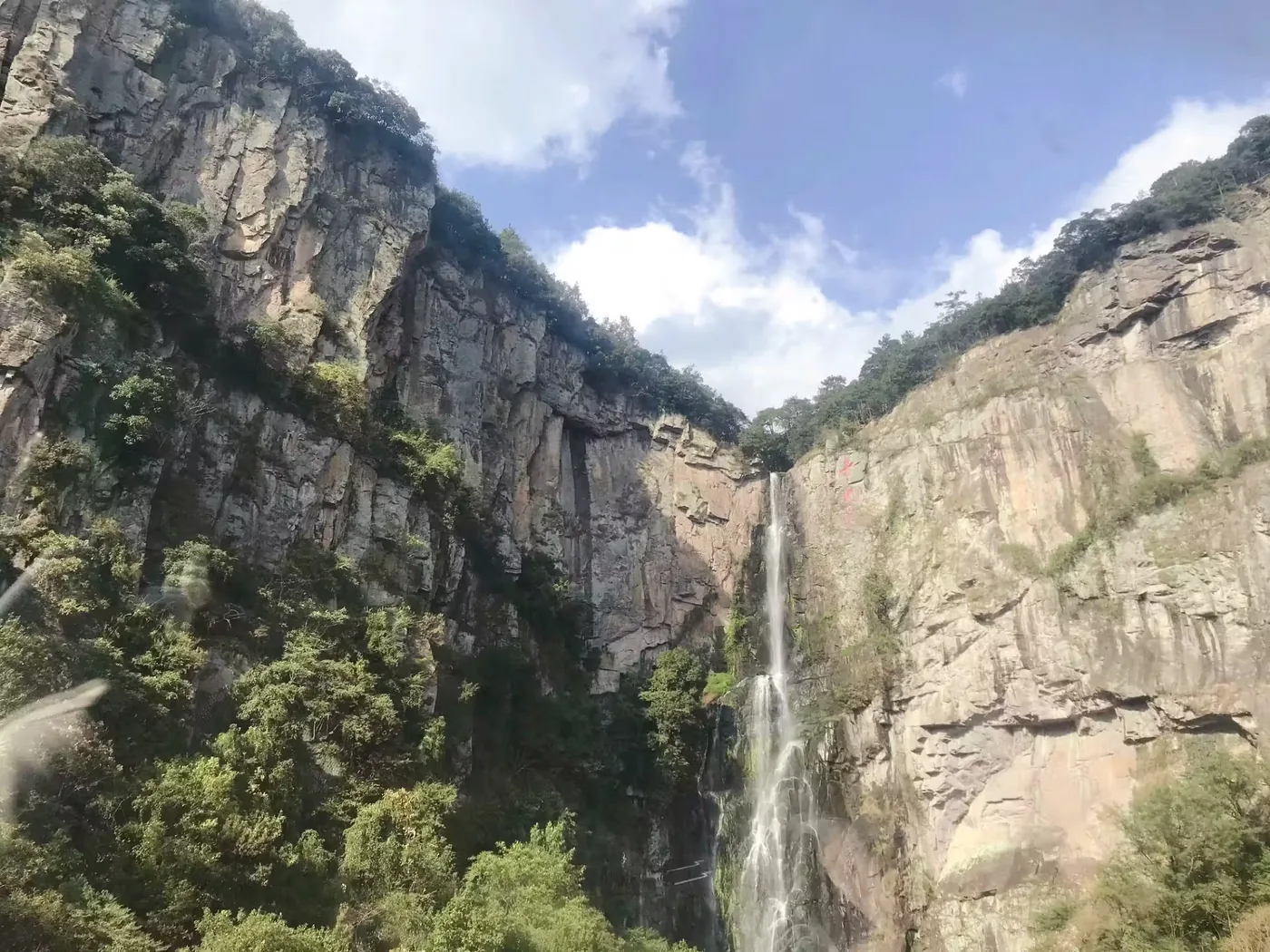 千丈岩风景图片