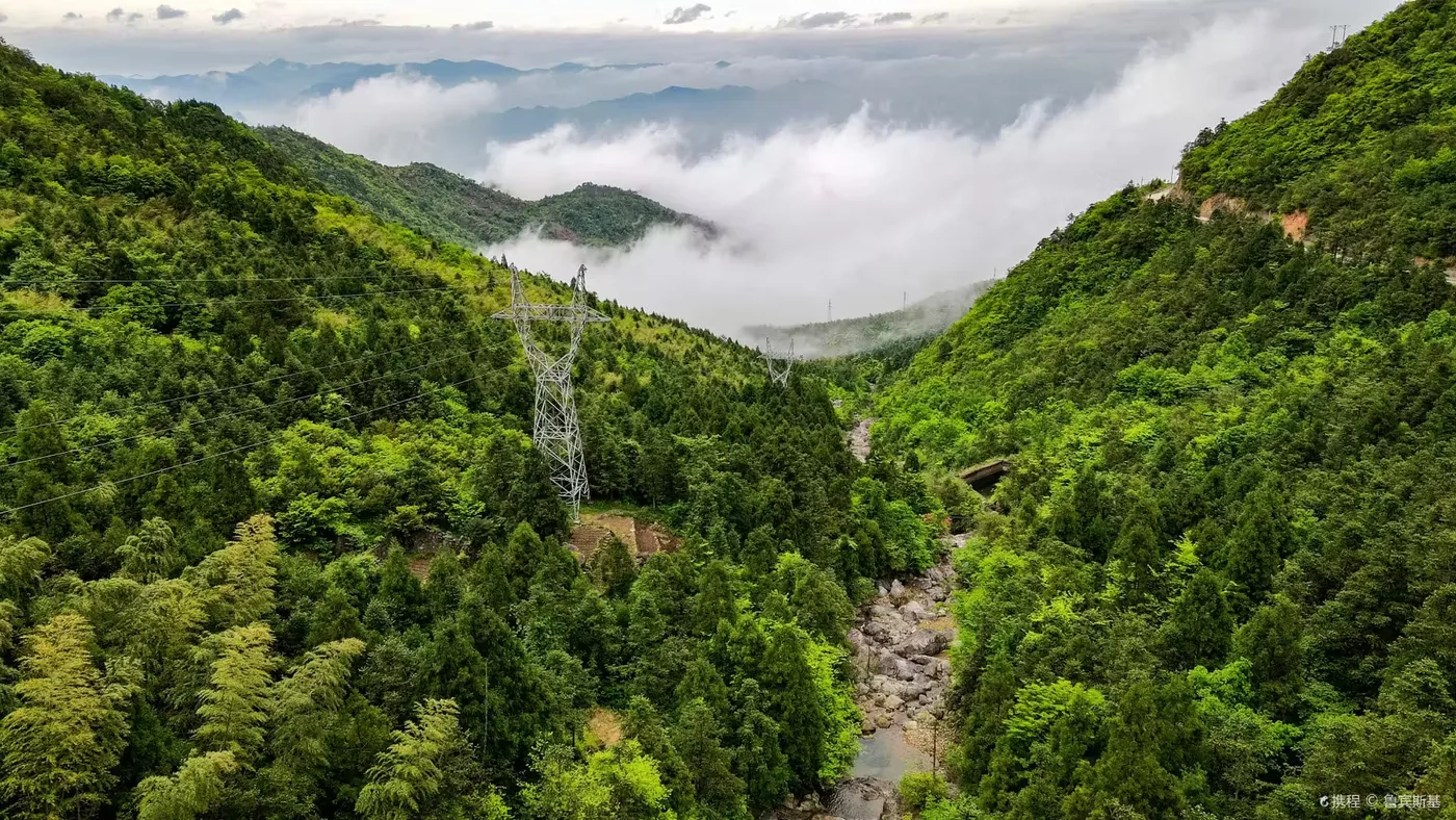括苍山风车与曙光实景图片