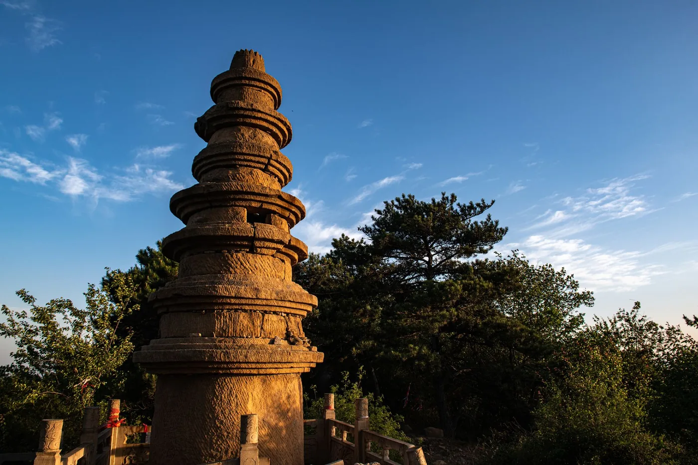 羊头山石窟实景图片