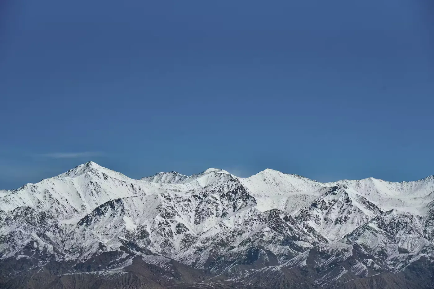 桑丹康桑雪山实景图片