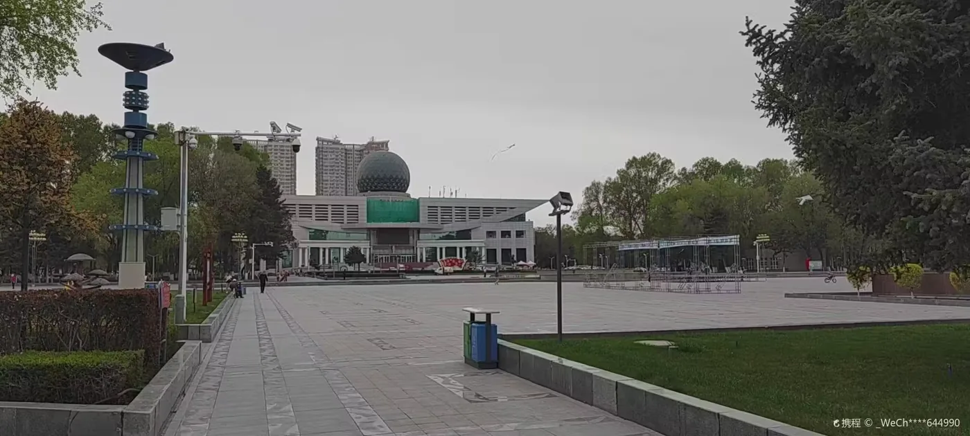 石河子游憩广场实景图片