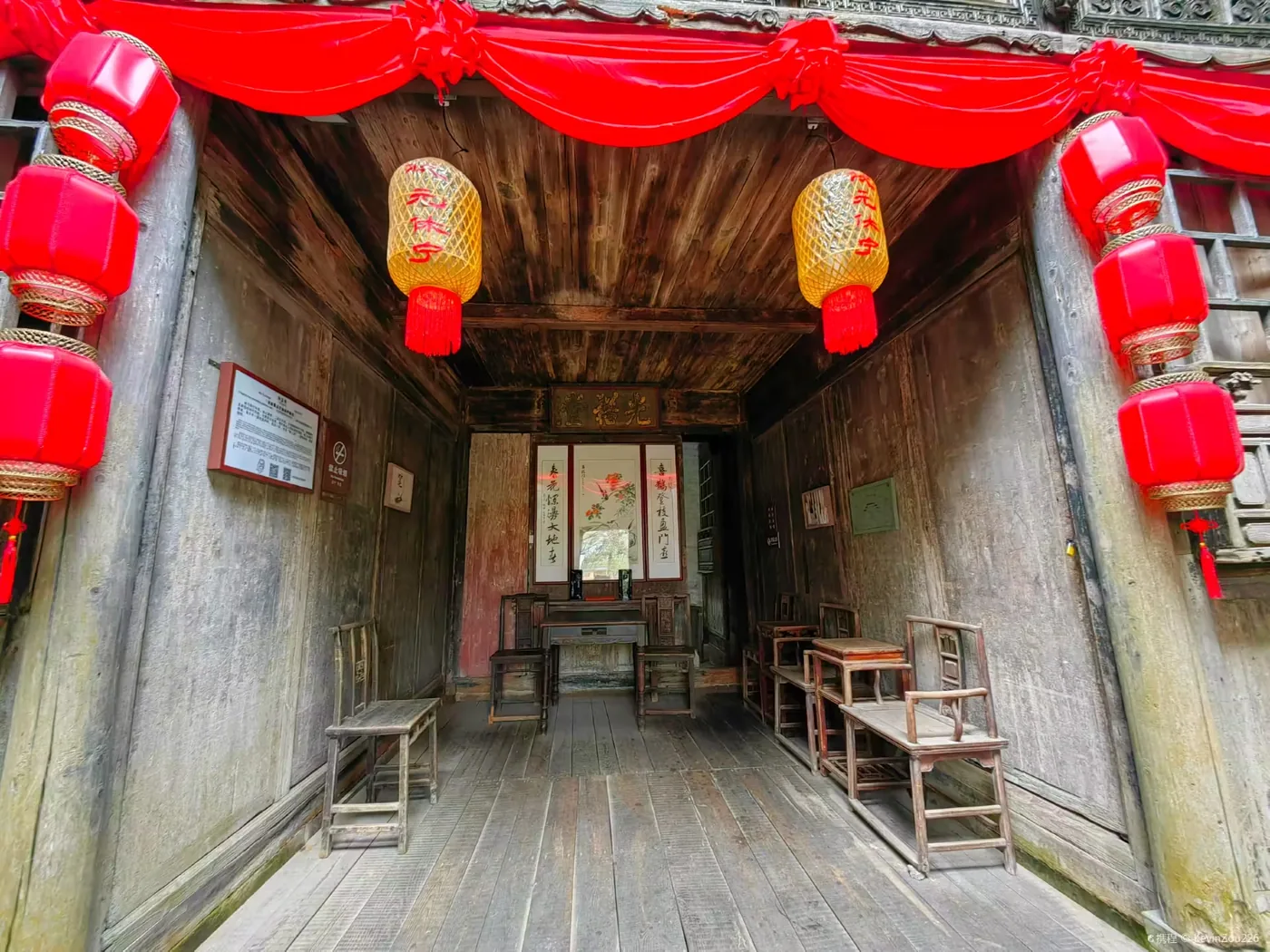 古城岩实景图片