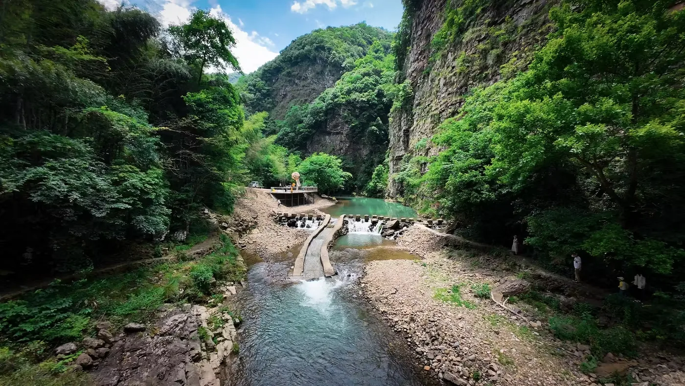 水墨汀溪实景图片