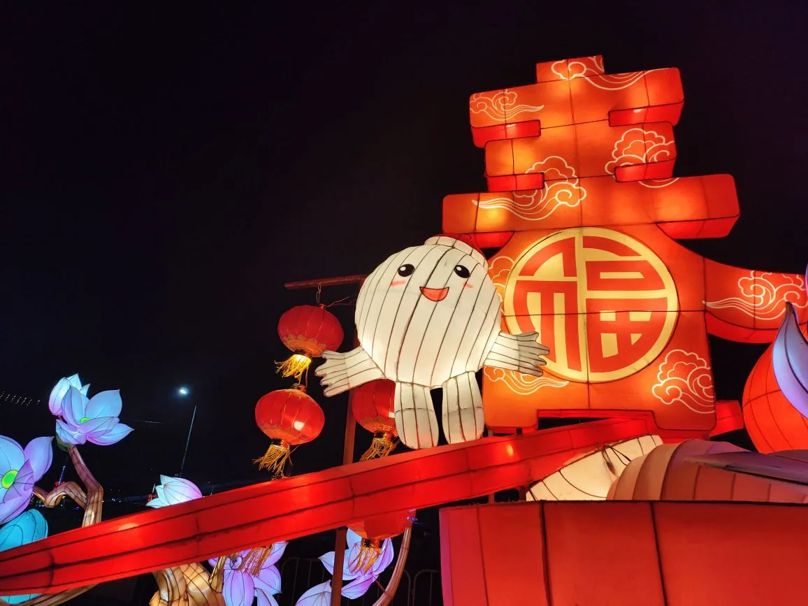 伊利草原乳文化旅游景区实景图片