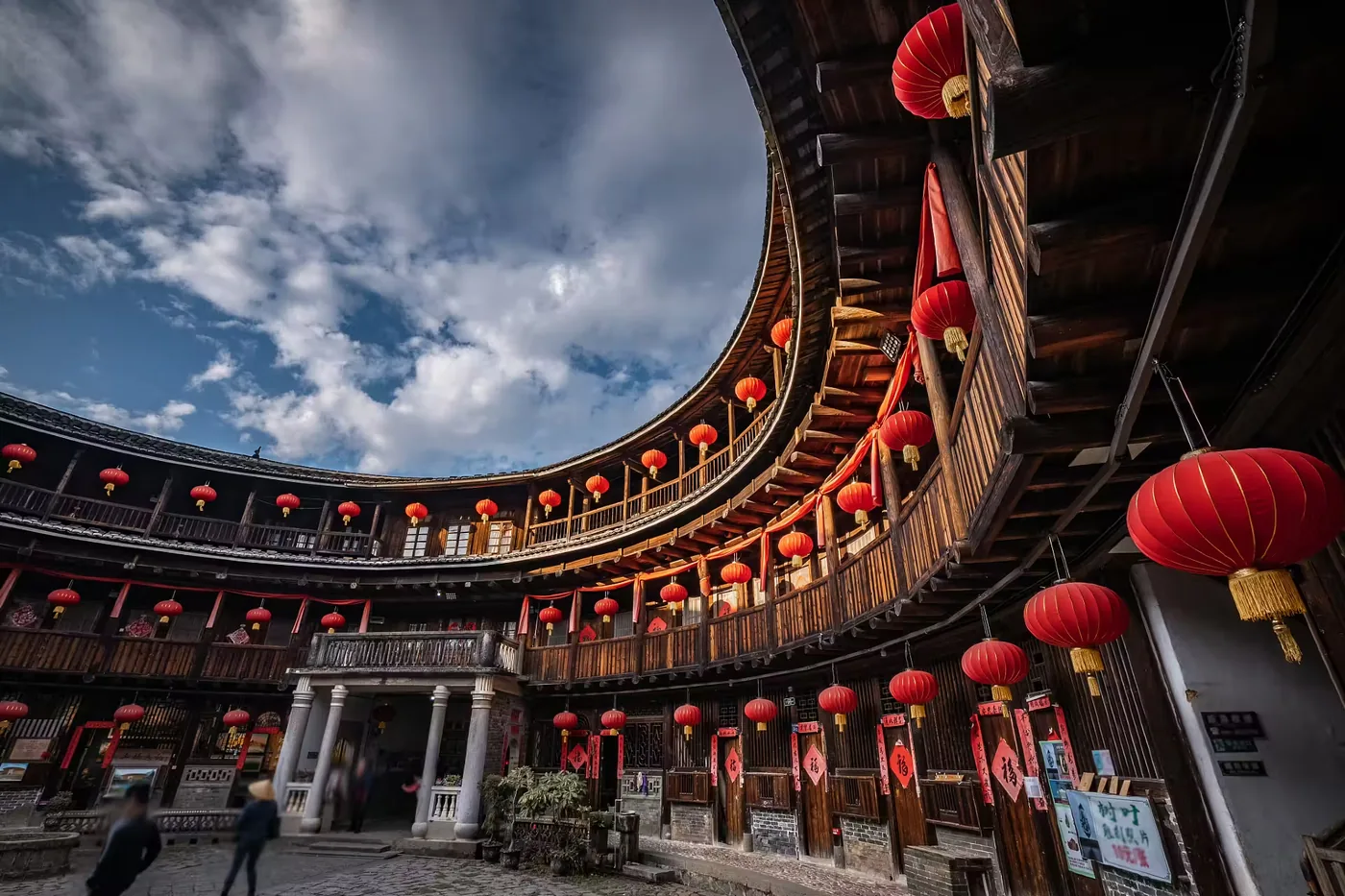 高北土楼群实景图片