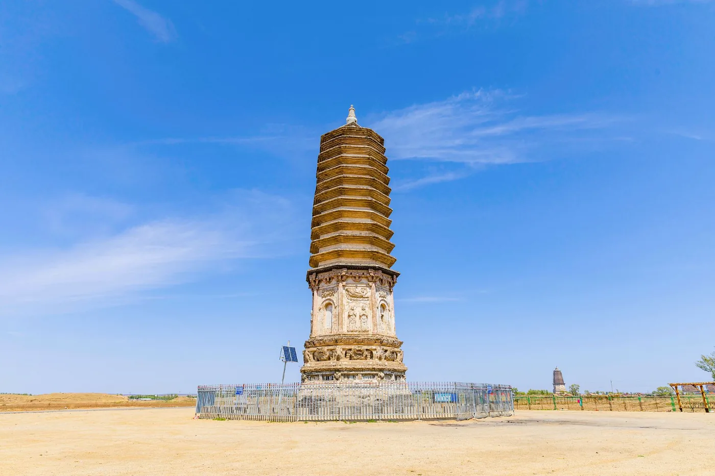 辽中京遗址大明塔实景图片