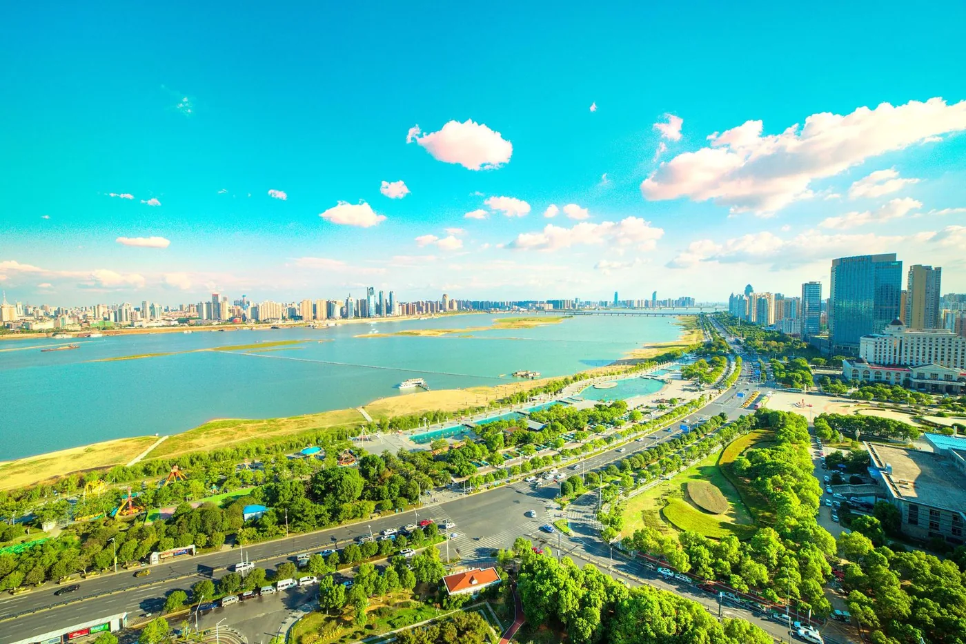 秋水广场风景图片