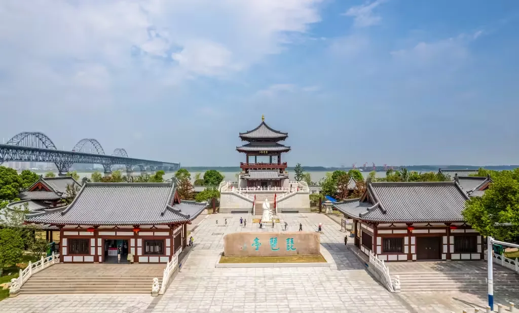 琵琶亭实景图片