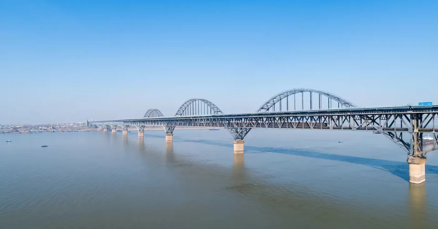 九江长江大桥实景图片