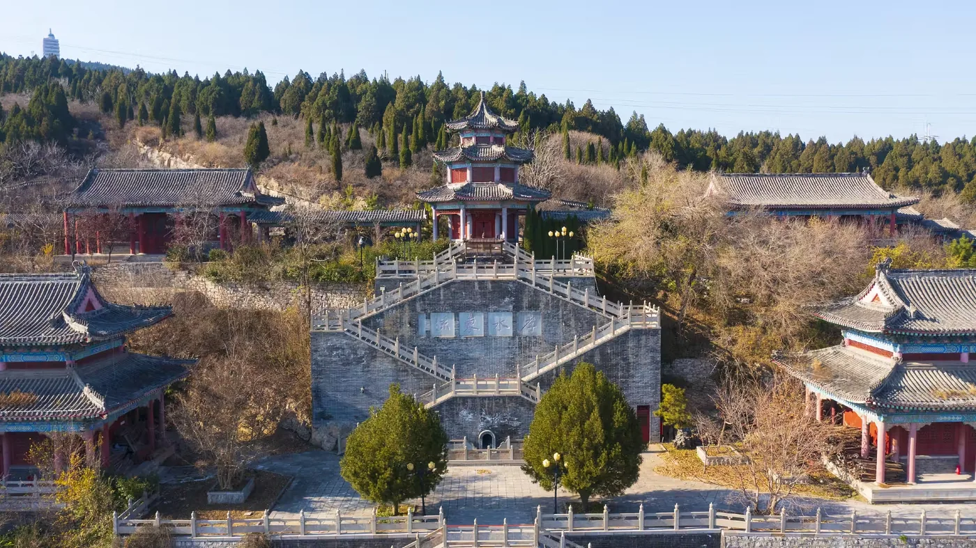 颜文姜祠实景图片