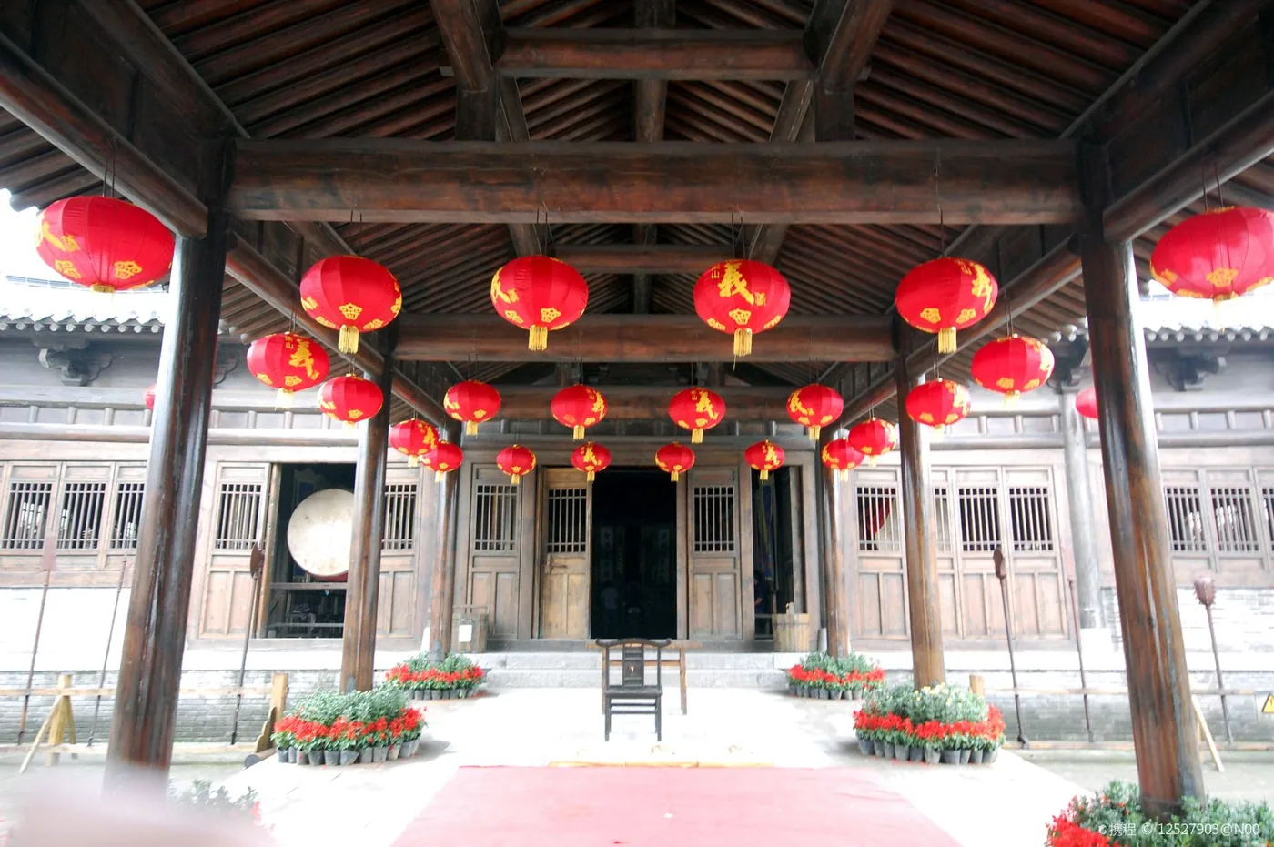 水泊梁山风景图片