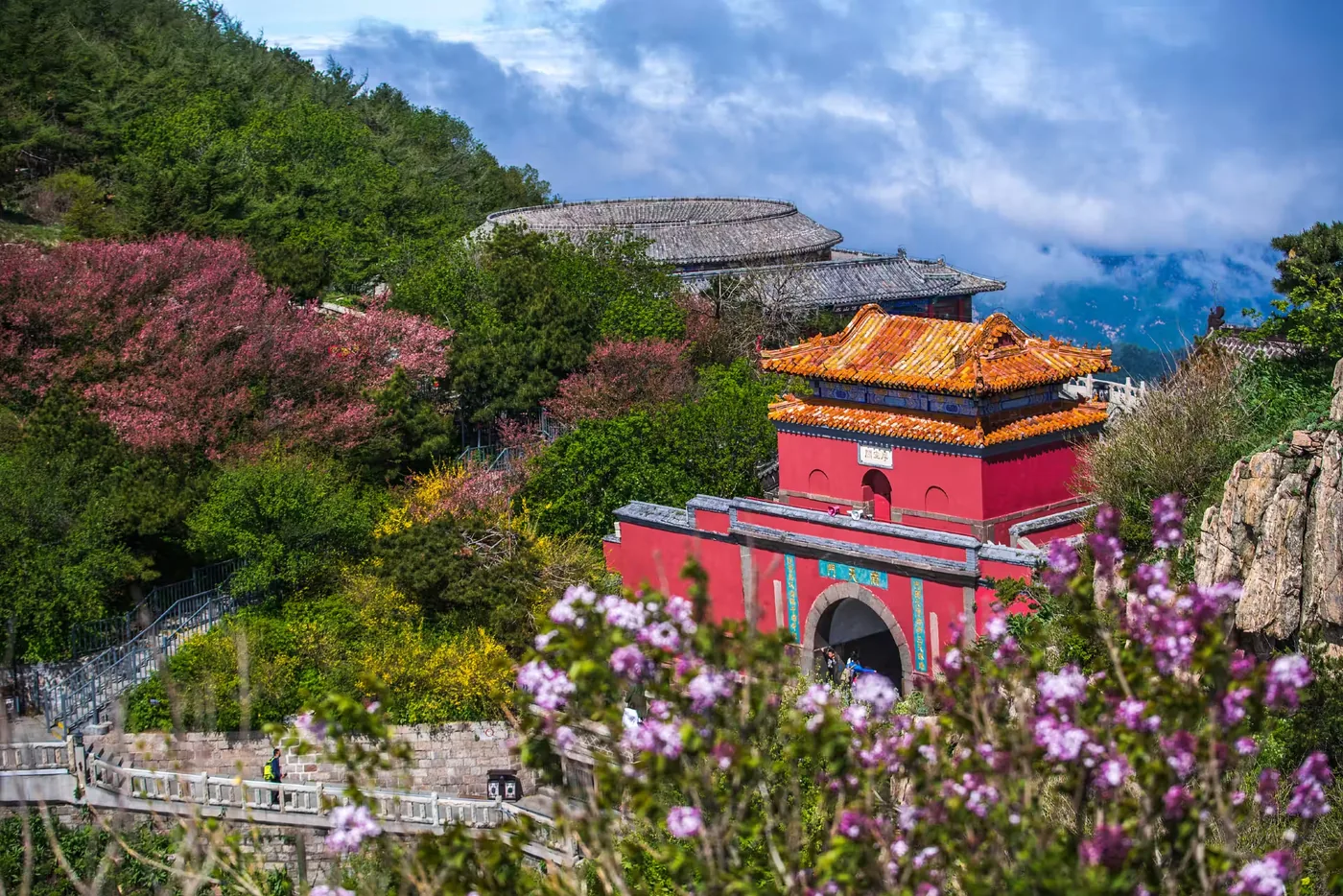 泰山南天门实景图片