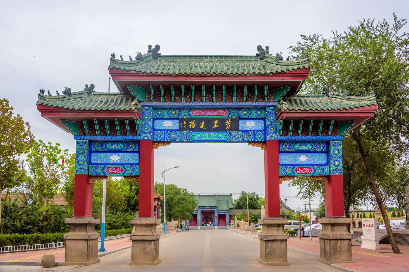 苏禄王墓实景图片