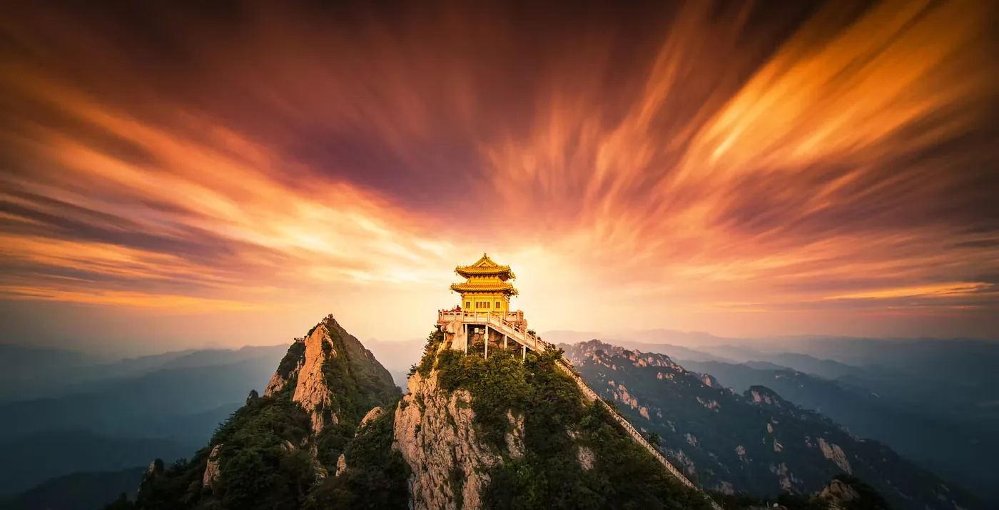 老君山实景图片