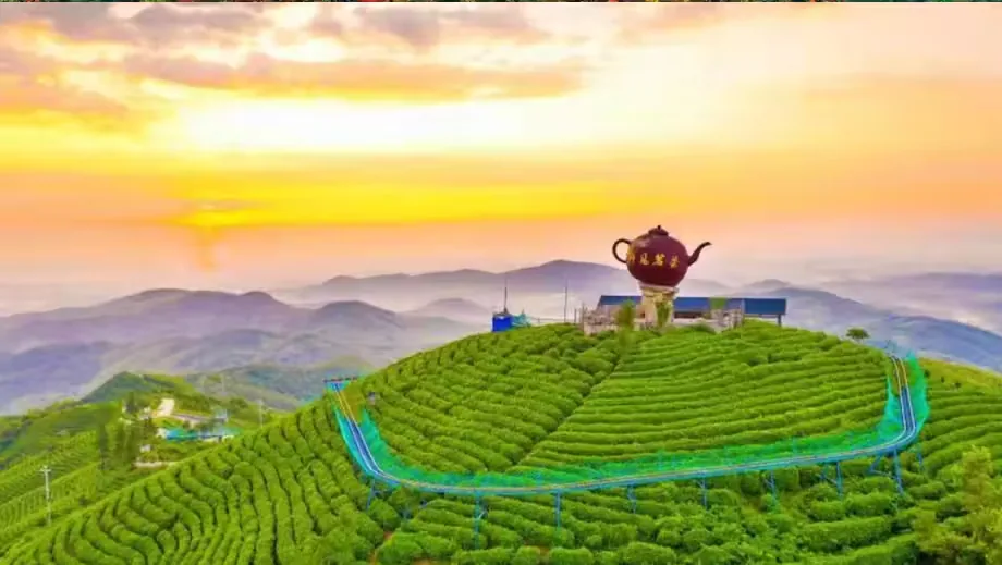 西九华山实景图片