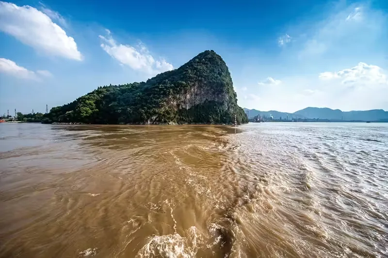 西塞山实景图片