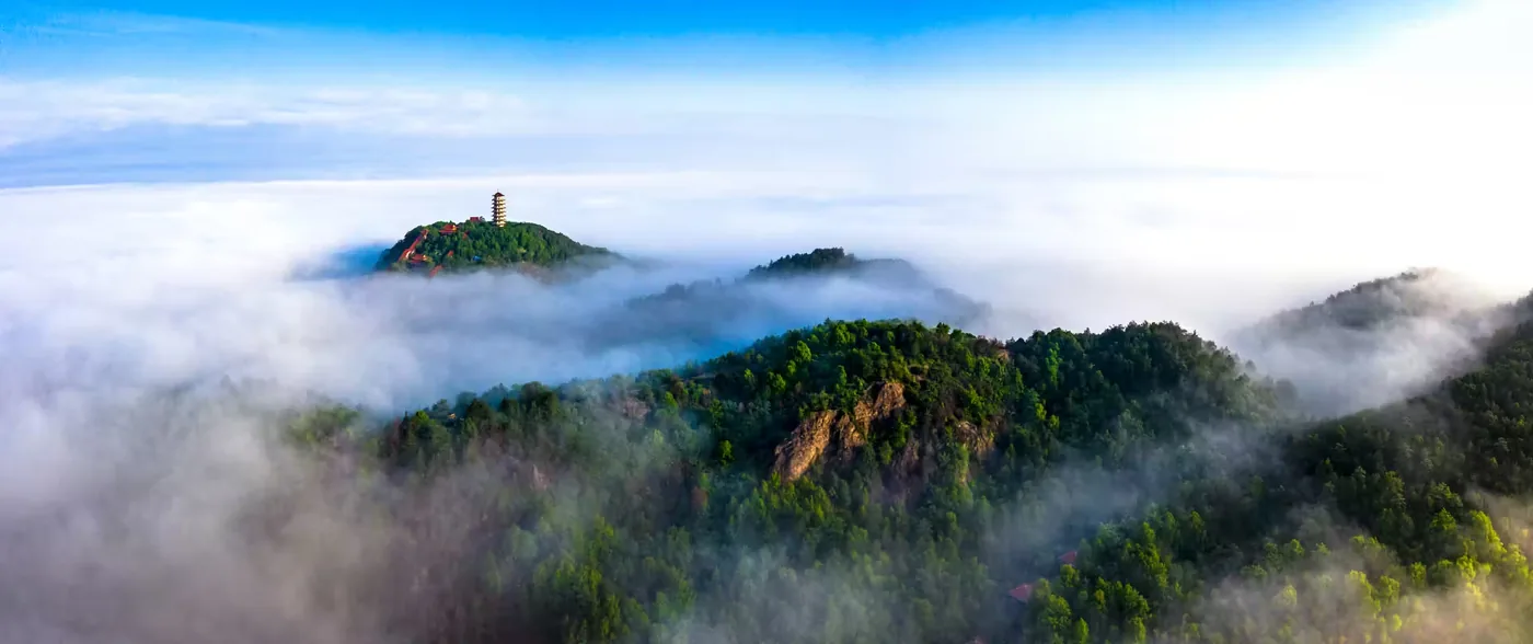 小雷山实景图片