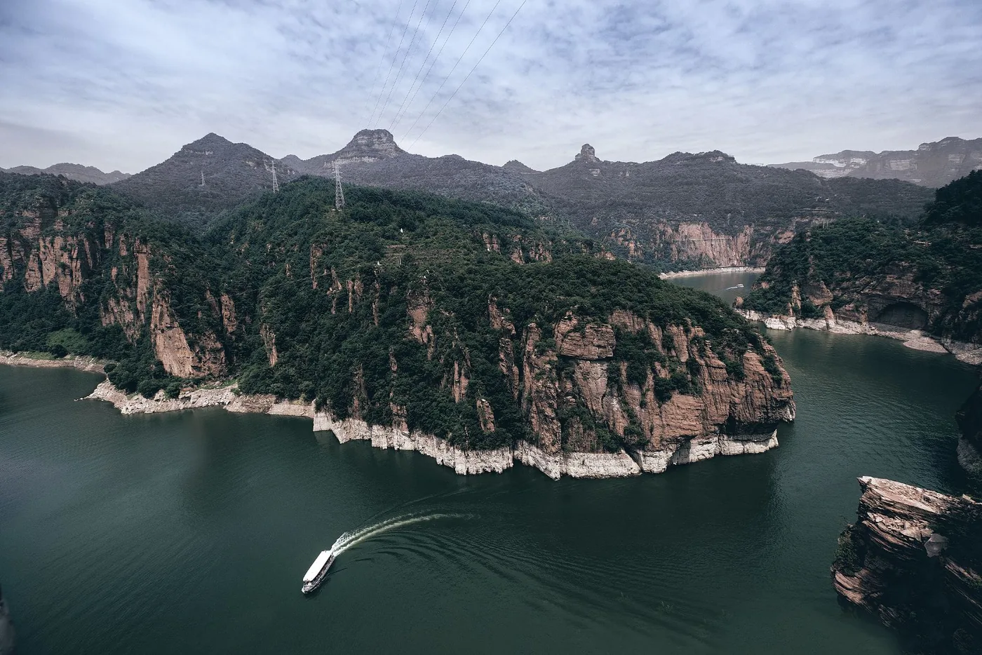京娘湖风景图片
