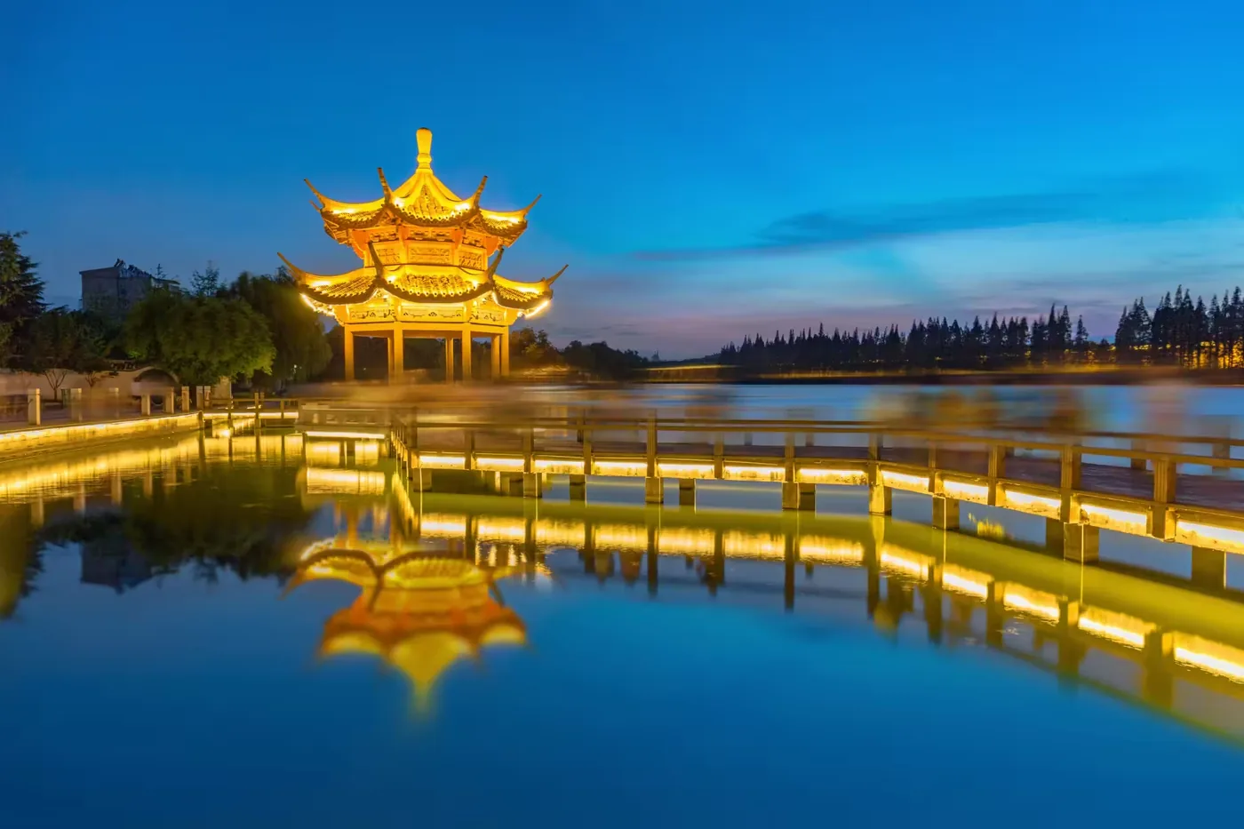 襄阳古城风景图片