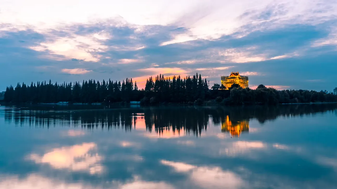 仲宣楼实景图片