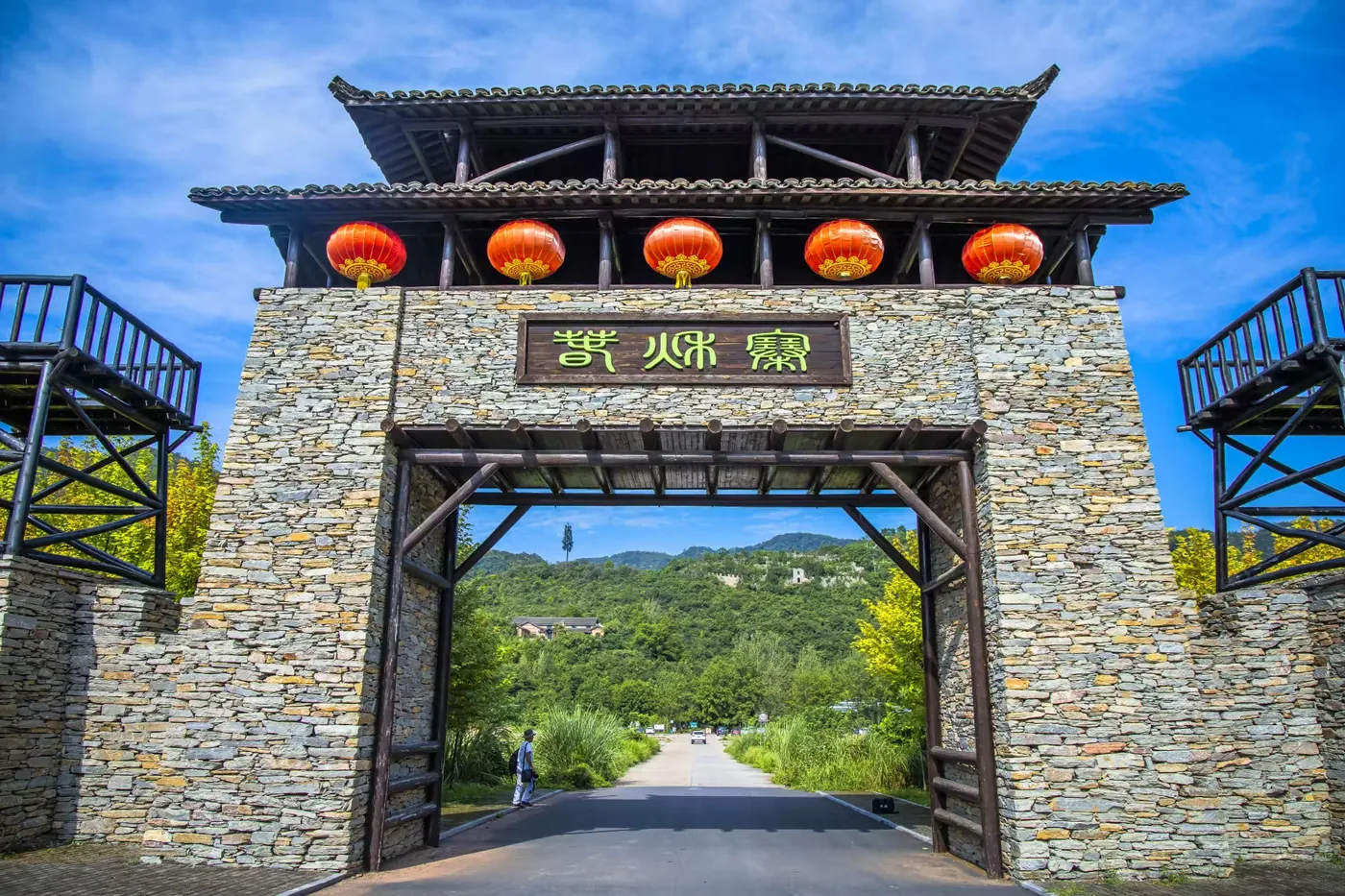 春秋寨实景图片